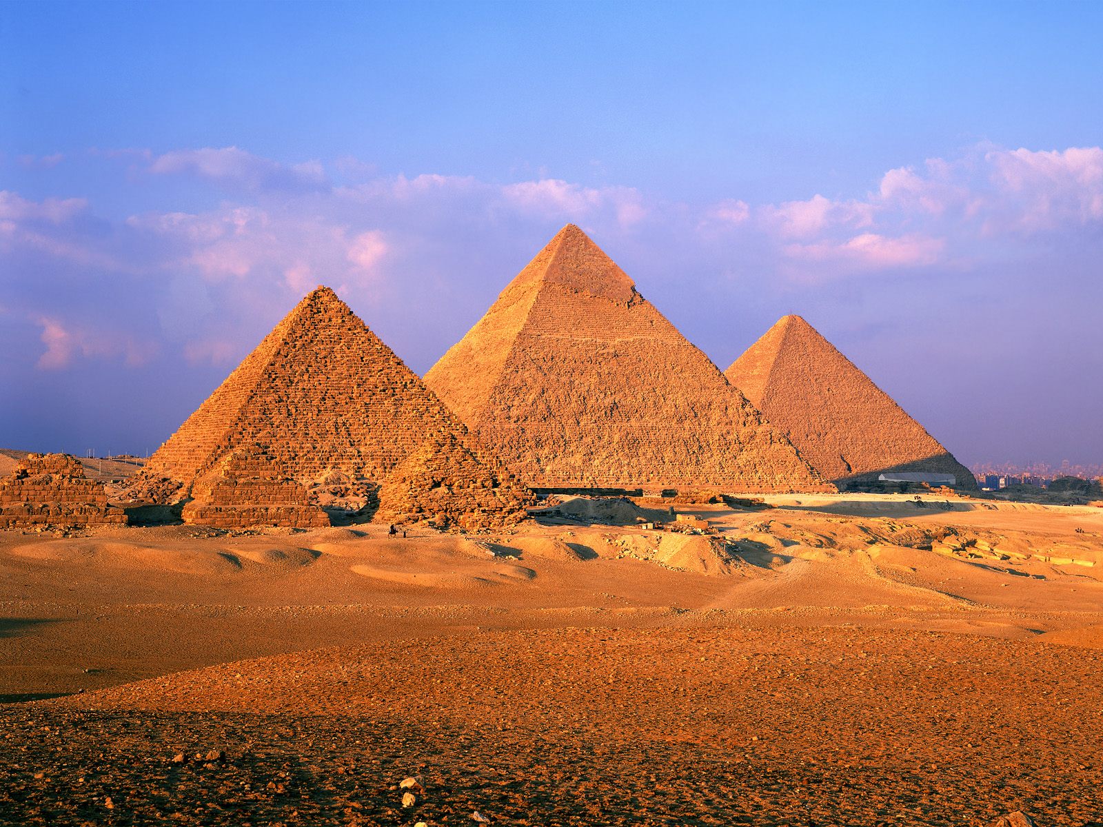 Pyramids of Giza Egypt picture, Pyramids of Giza Egypt photo, Pyramids