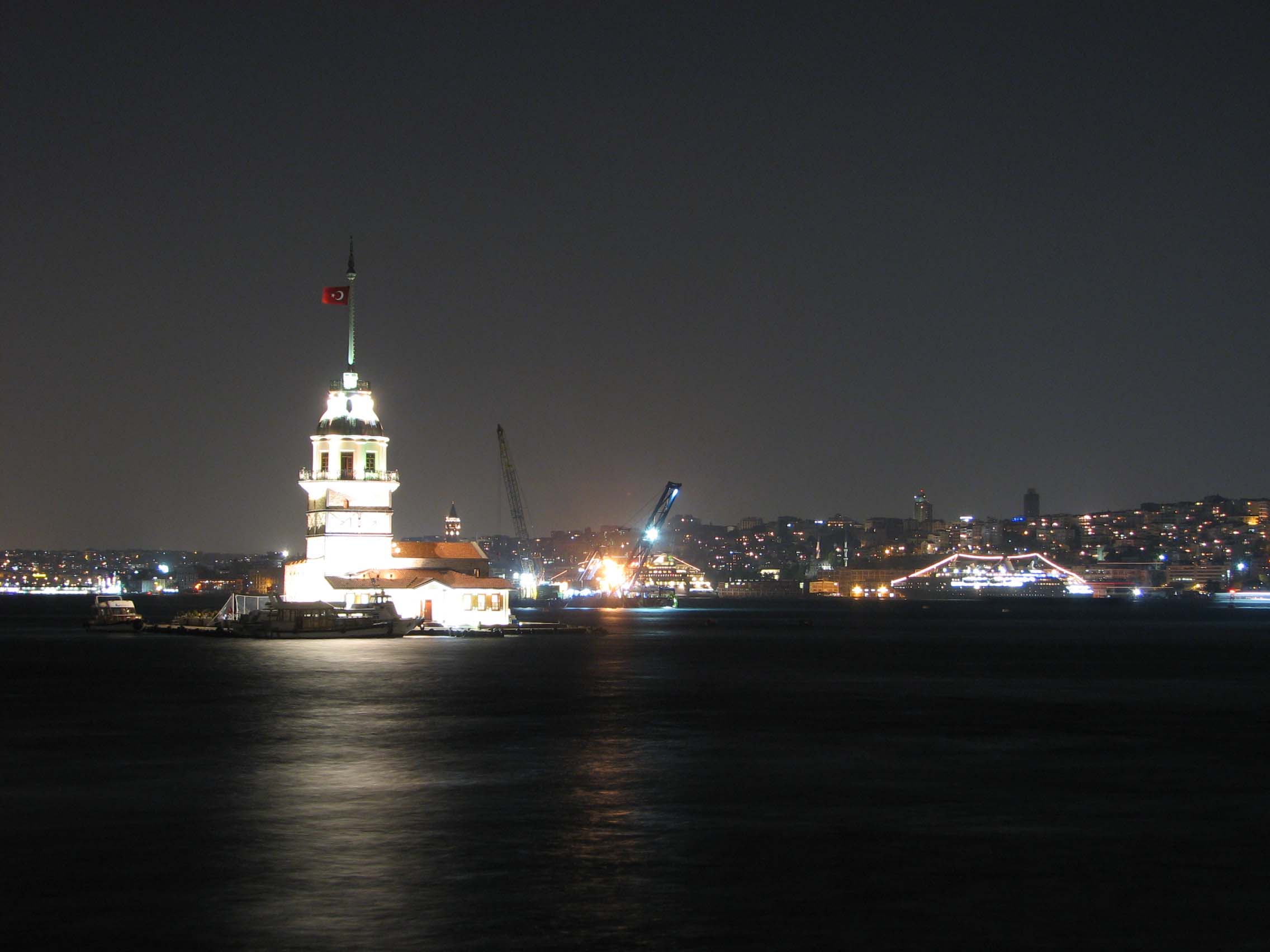 istanbul night En Görkemli ve En güzel İstanbul Resimleri