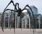 spider sculptre 1280 x 1024