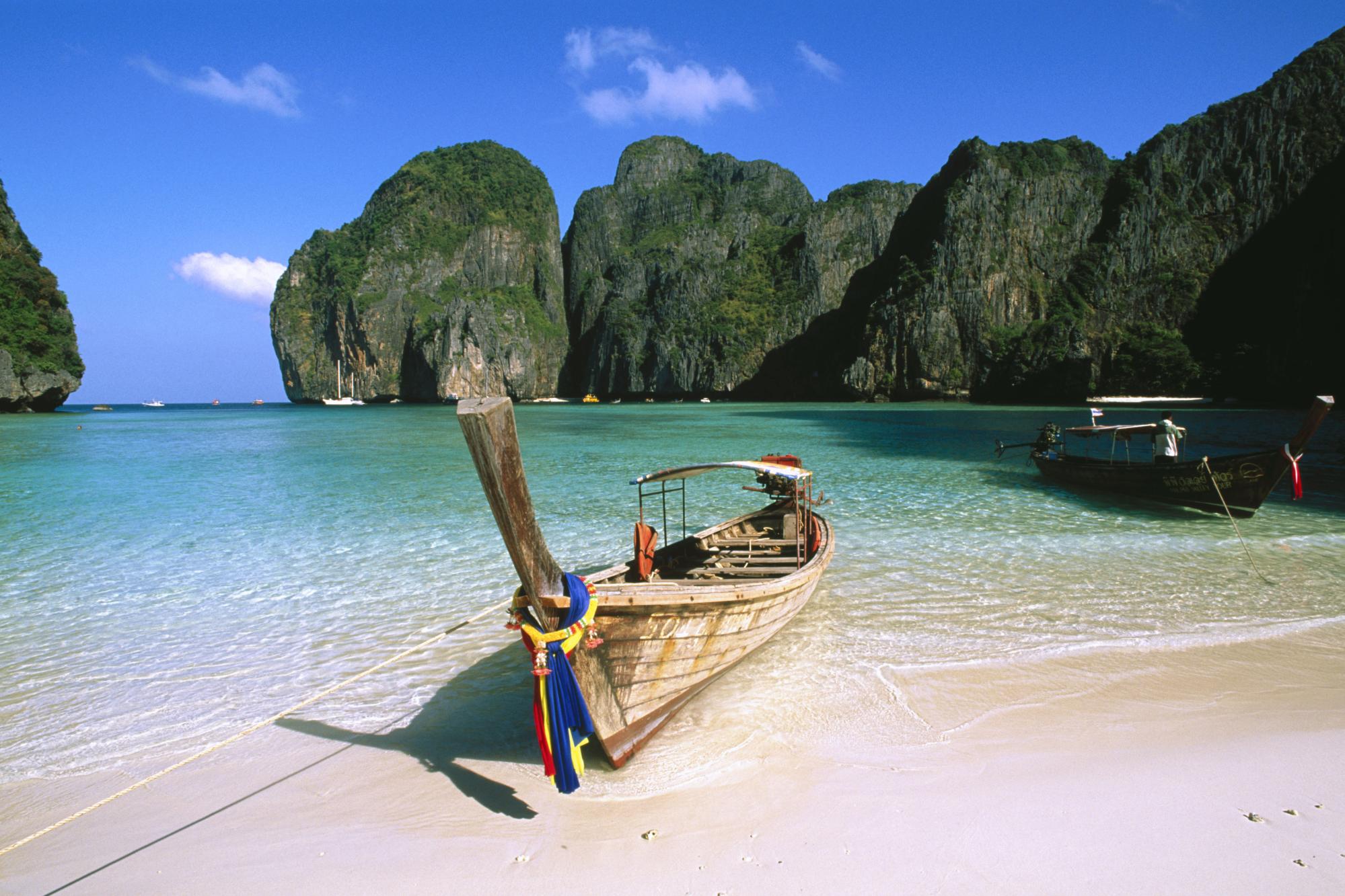 May Bay Phi Phi Island