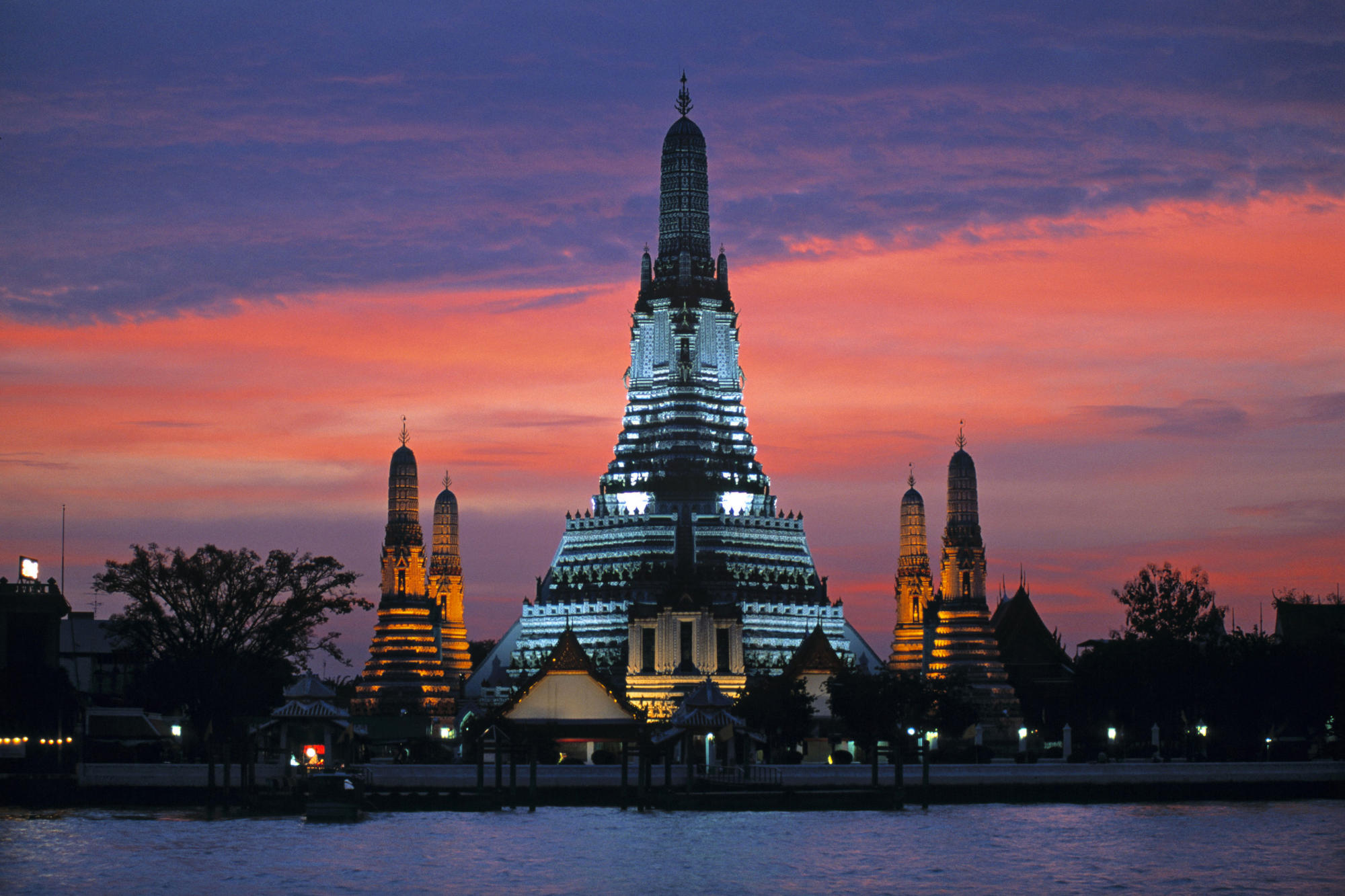 wat arun