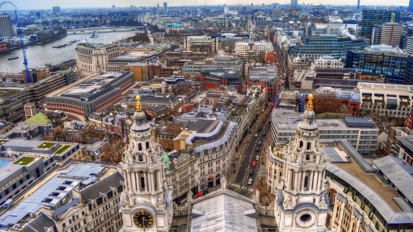London city center 1366 x 768
