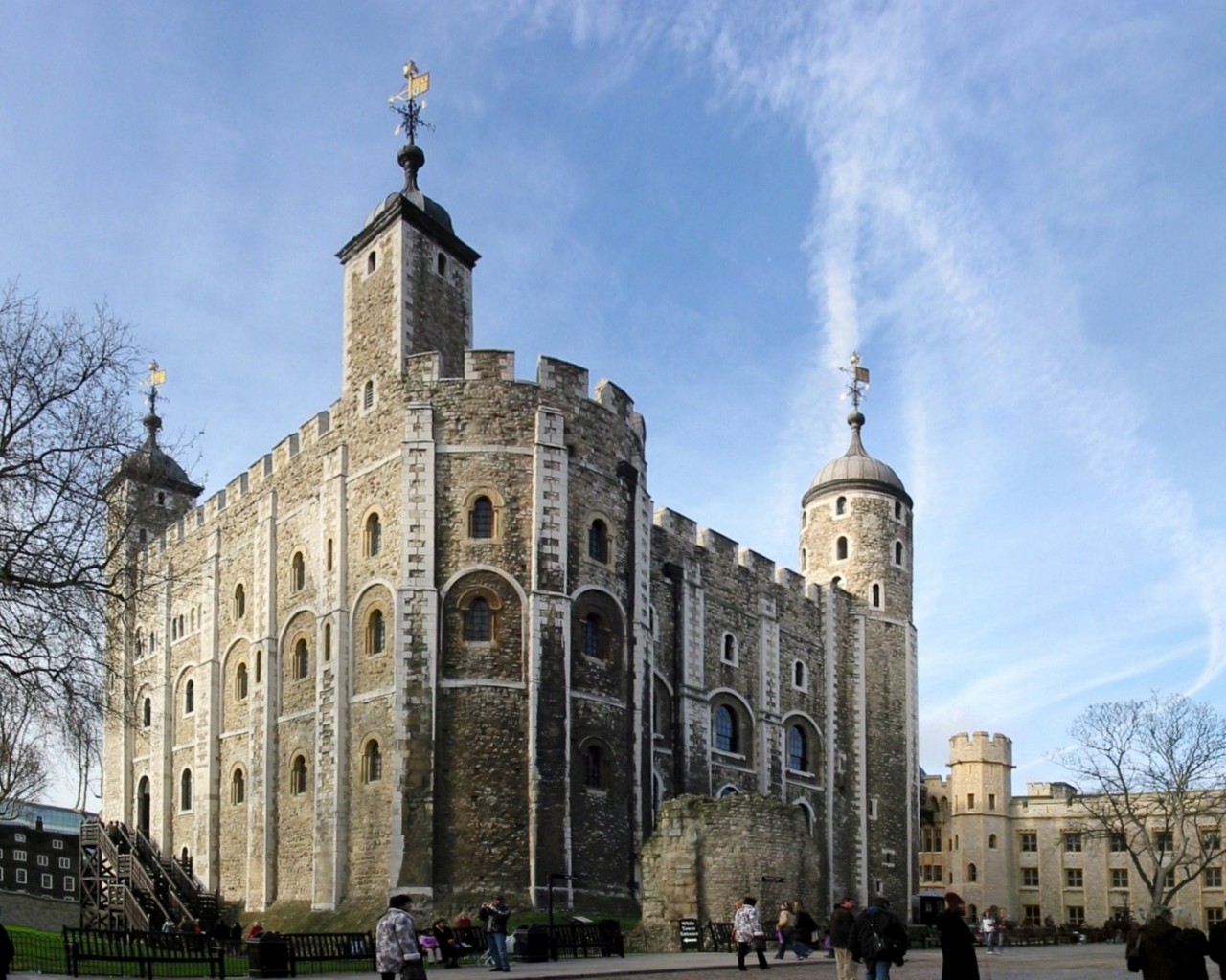 white tower 1280 x 1024