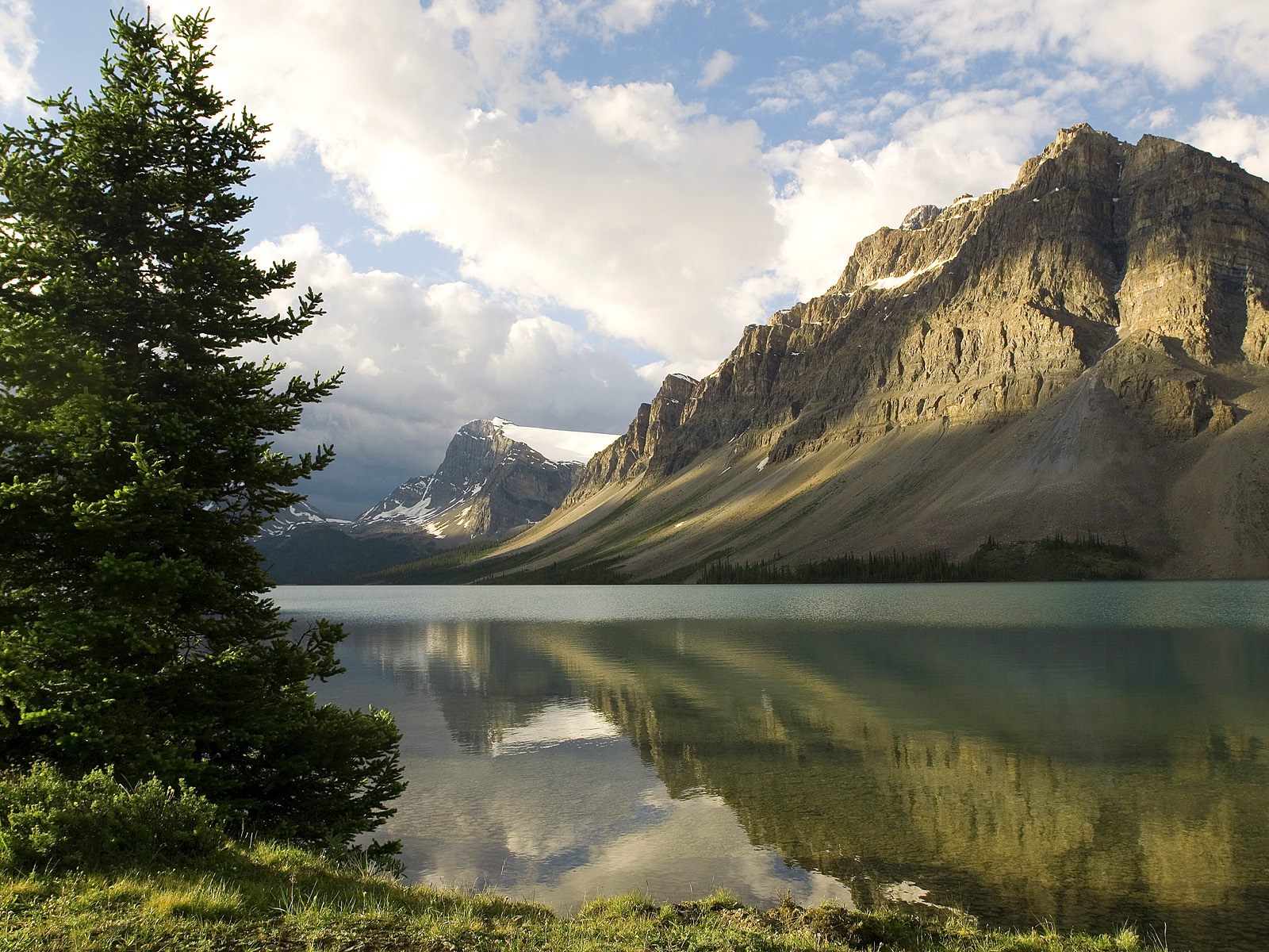 Bow Lake Banff National Park Alberta Canada Picture Bow Lake Banff