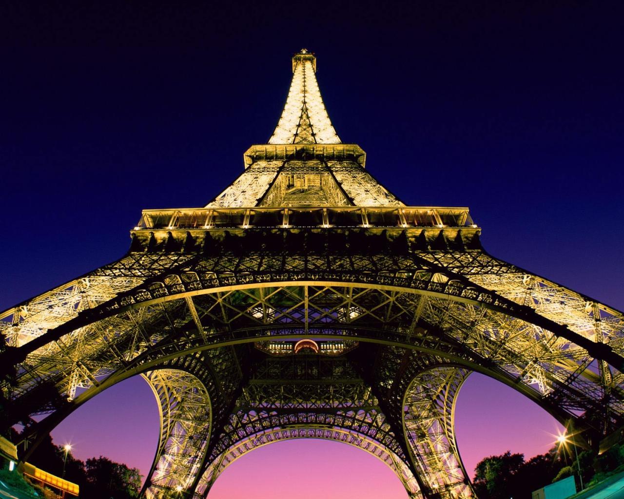 eiffel-tower 1280 x 1024