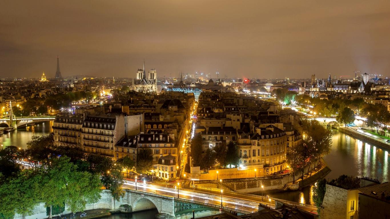 seine river night 1366 x 768