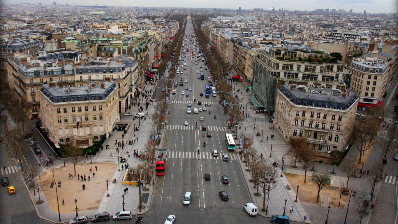 Champs-Elysee 1366 x 768