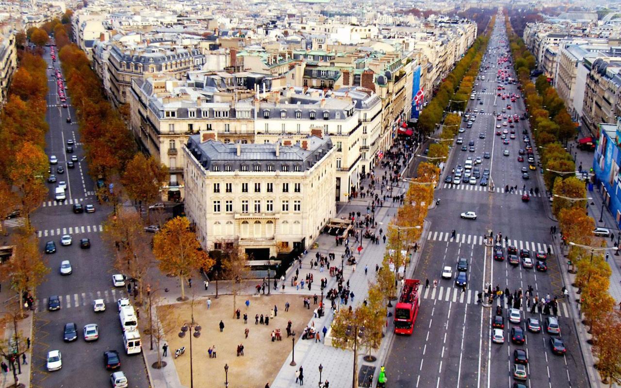 Champs-Elysees 1280 x 800