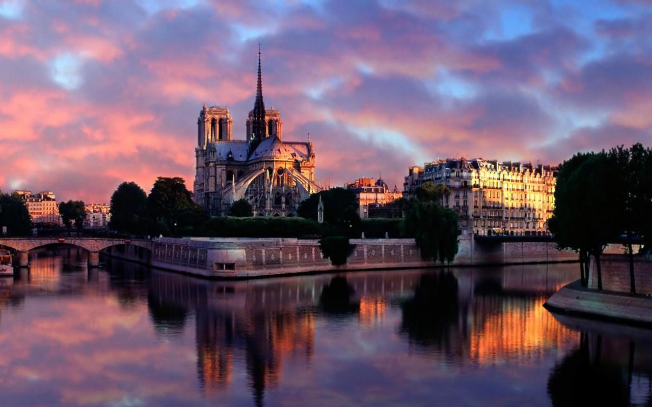 Notre-Dame-de-Paris 1280 x 800