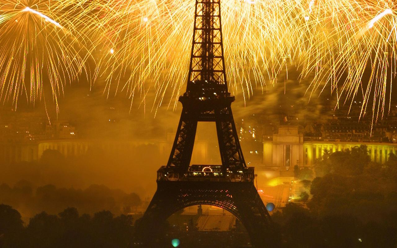 paris fireworks 1280 x 800