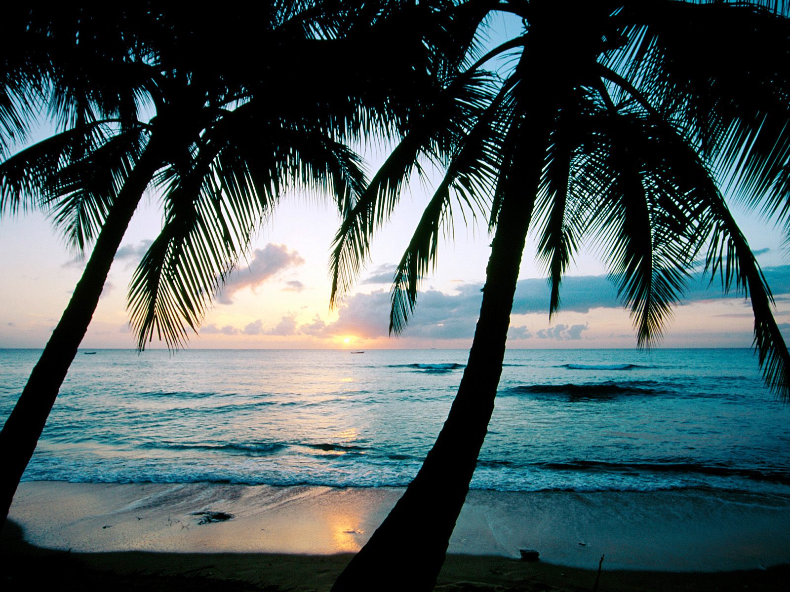 King's_Beach_Barbados_West_Indies.jpg