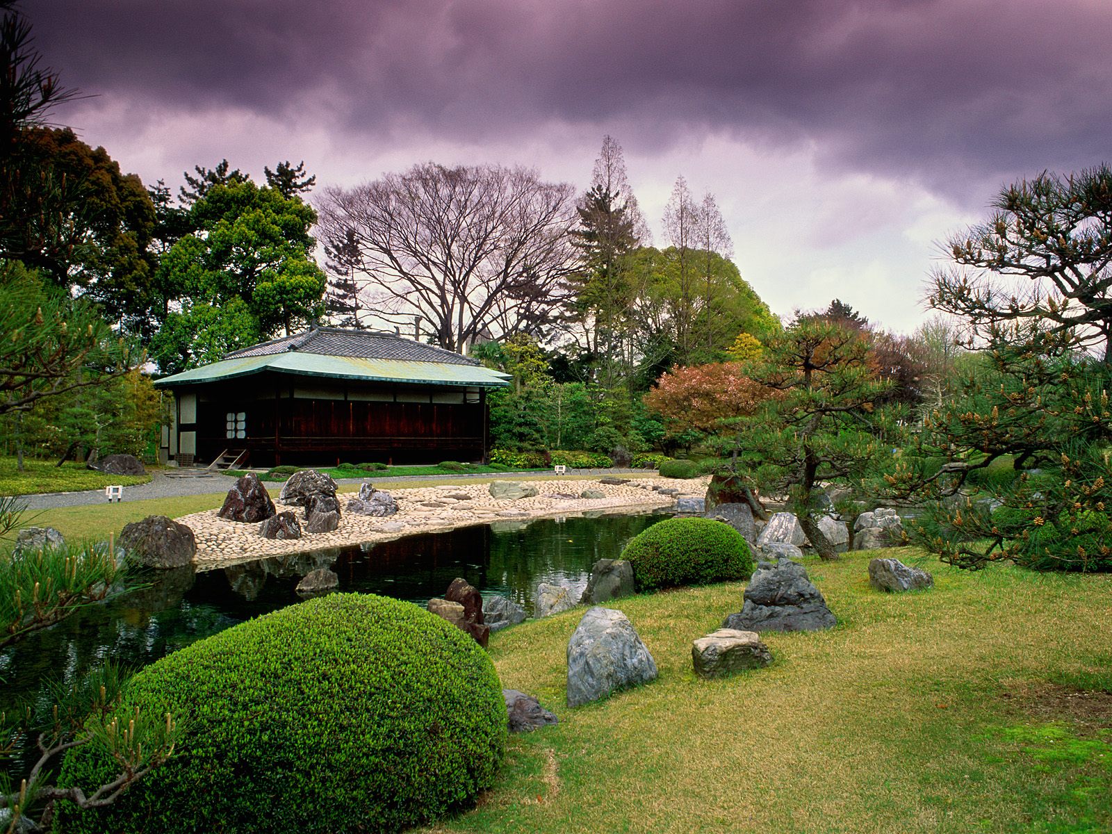 Seiryuen Garden Nijo Castle Japan