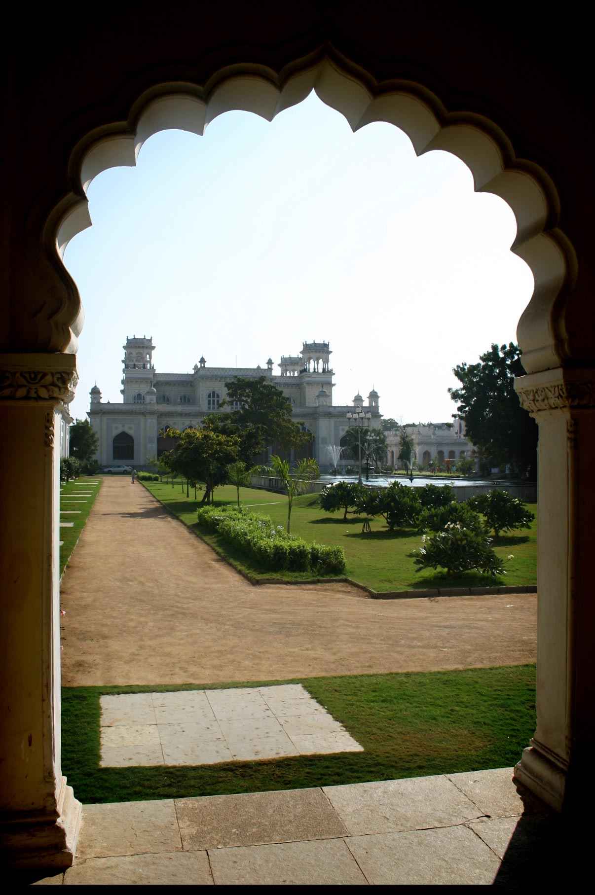 khilwat_palace_located_in_Old_hyderabad_city_a_nizam's_palace_2.jpg