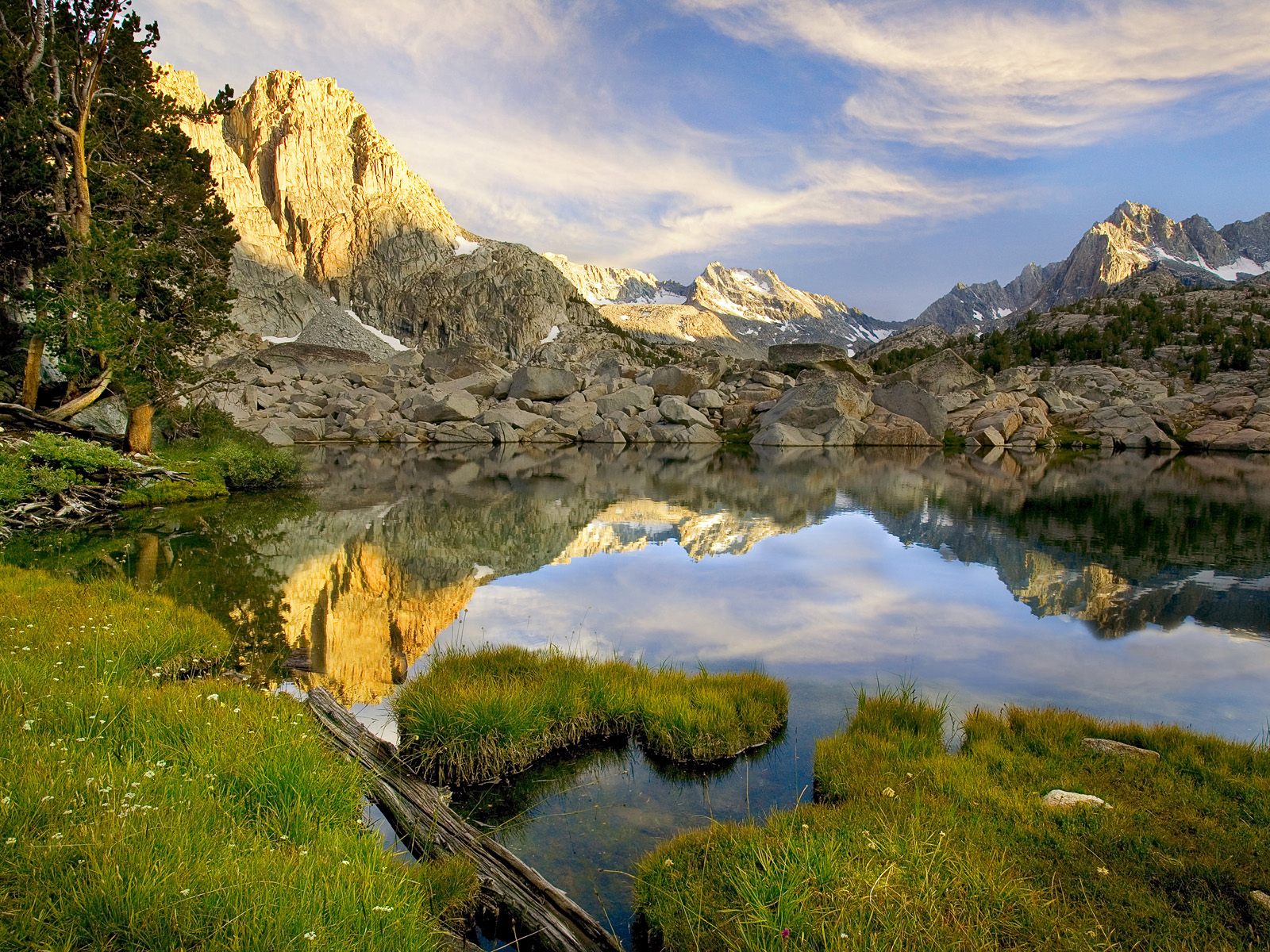 Pee Wee Lake Sierra Nevada Mountains California