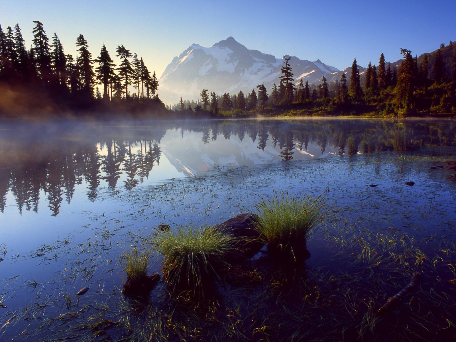 Picture Lake Mount Shuksan Washington