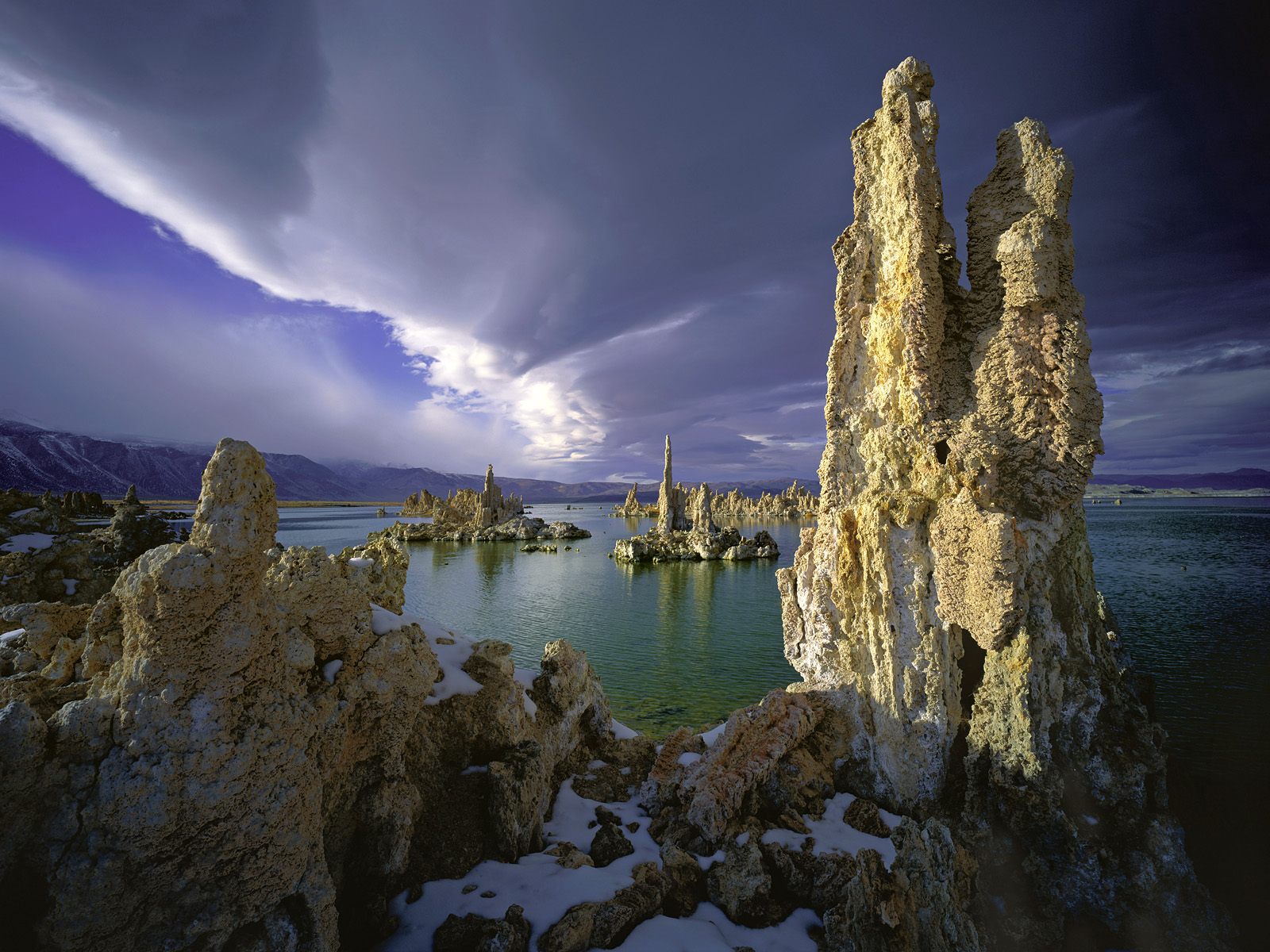 Tufa Towers Mono Lake California