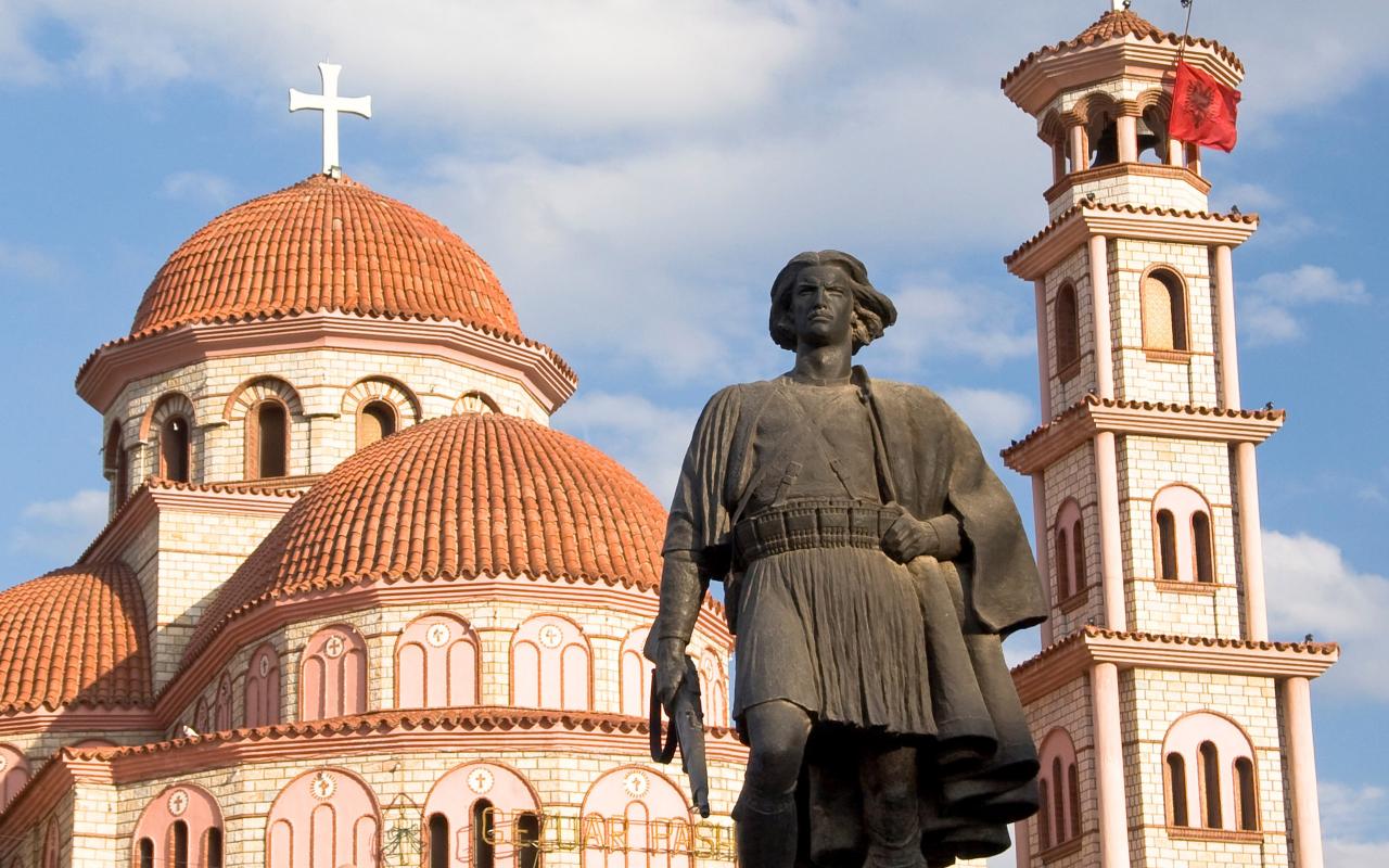 Orthodox-Church-Sculpture-Albania-800x1280