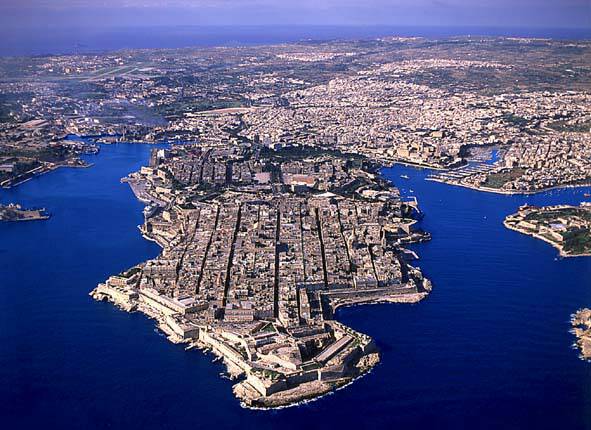 Malta-Valetta-far