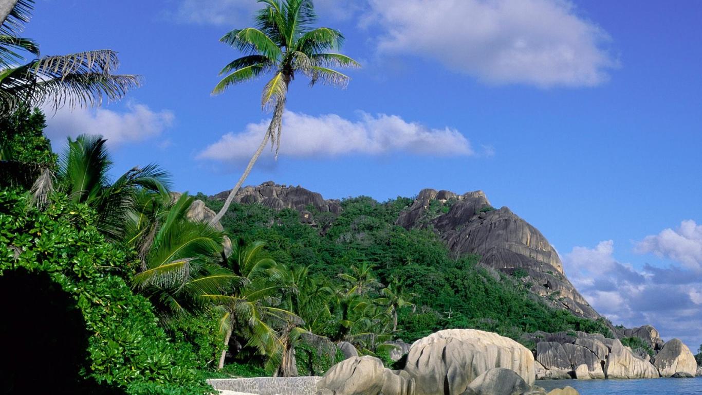 la-digue seychelles 1366 x 768