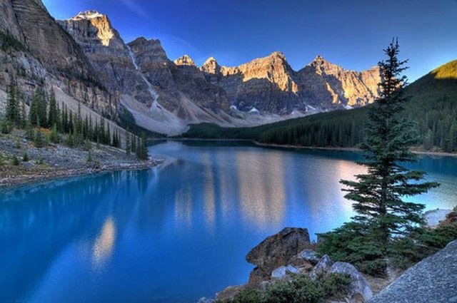 Morainelake-canada