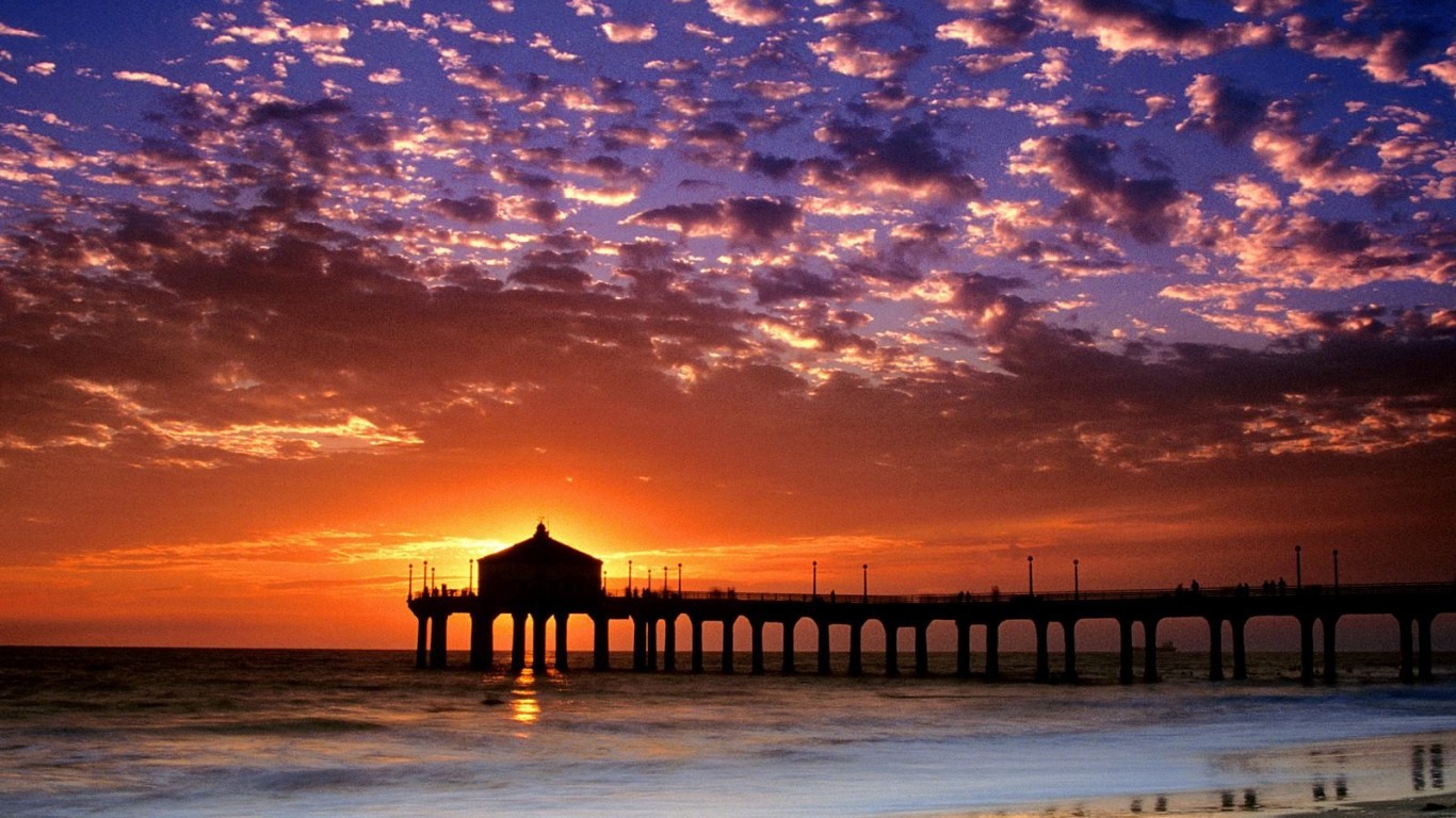 manhattan beach sunset 1366 x 768