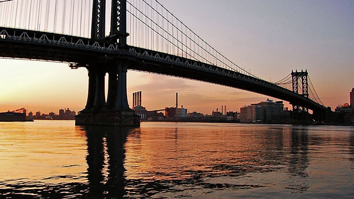 manhattan bridge 1366 x 768