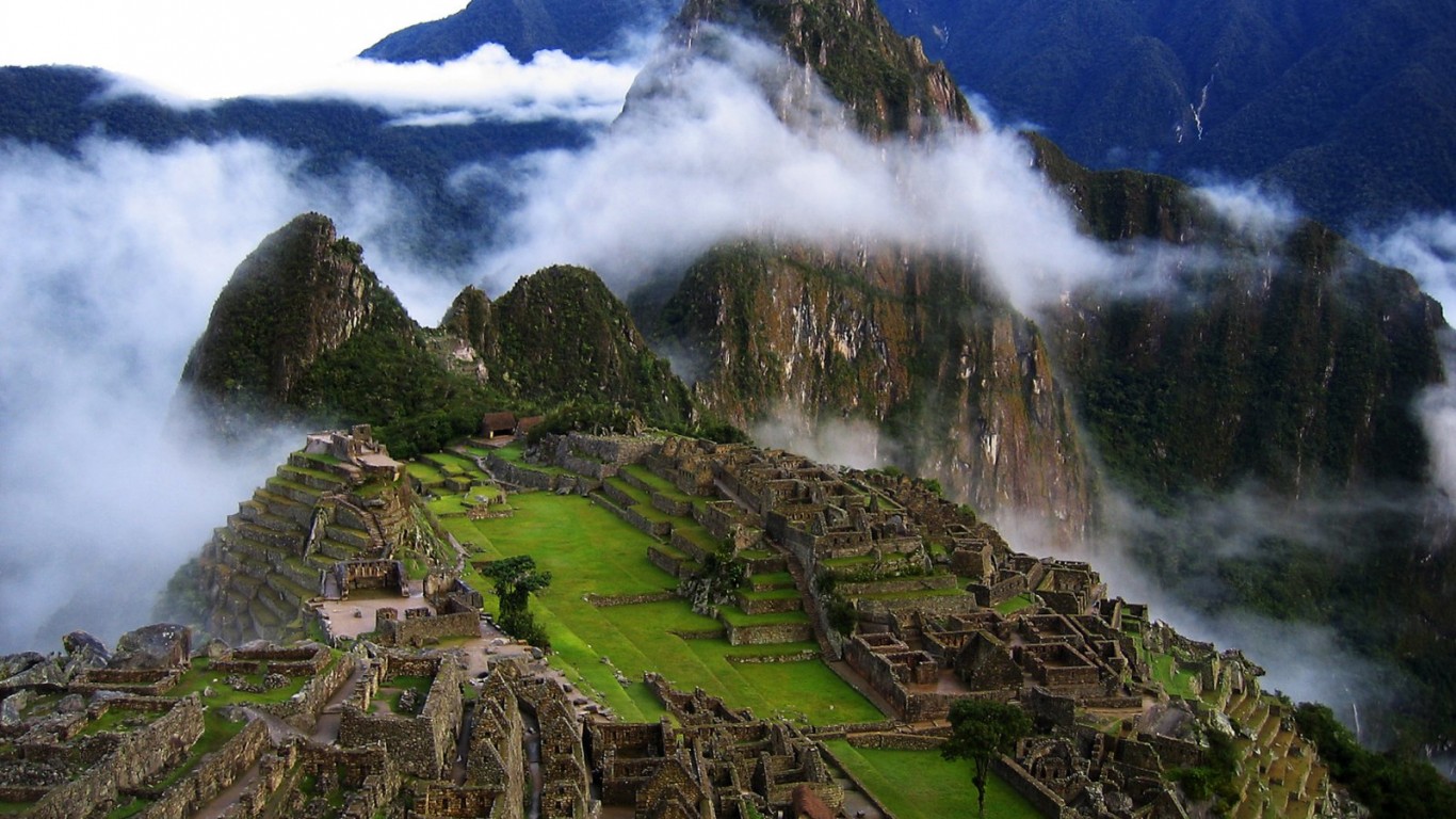 Seven Wonders machu picchu 1366 x 768