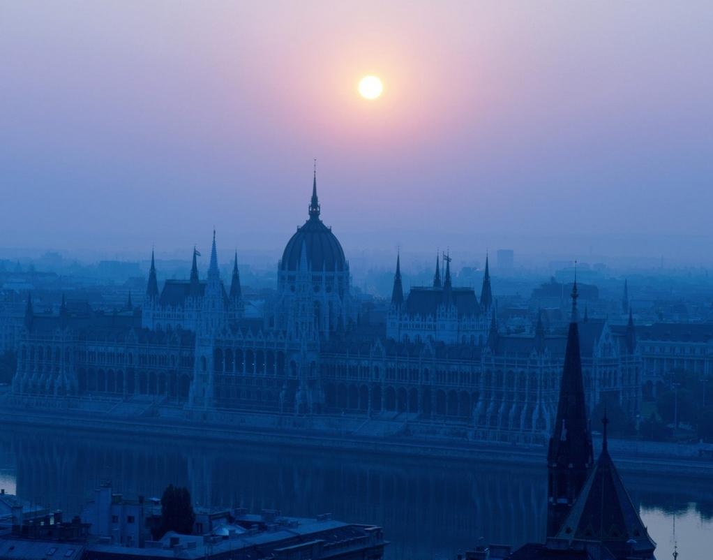 budapeste gunbatimi