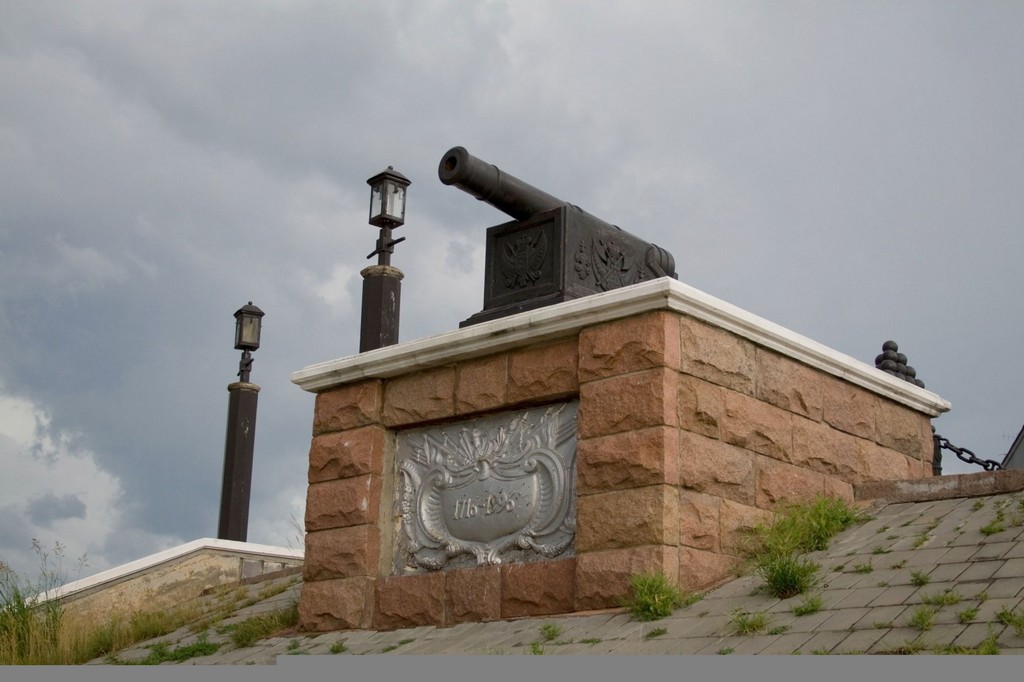 monument omsk