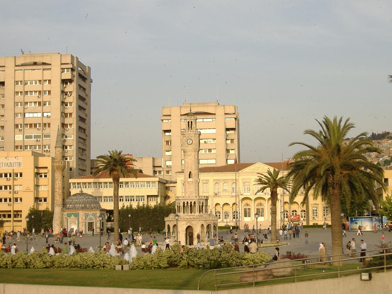 izmir saatkulesi