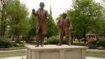 Lincoln Douglas Statues 1366 x 768
