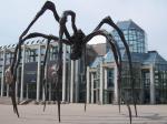 spider sculptre 1024 x 768