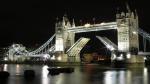 Tower-Bridge opening 1366 x 768