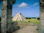 El Castillo Chichen Itza (Mayan Toltec) Mexico